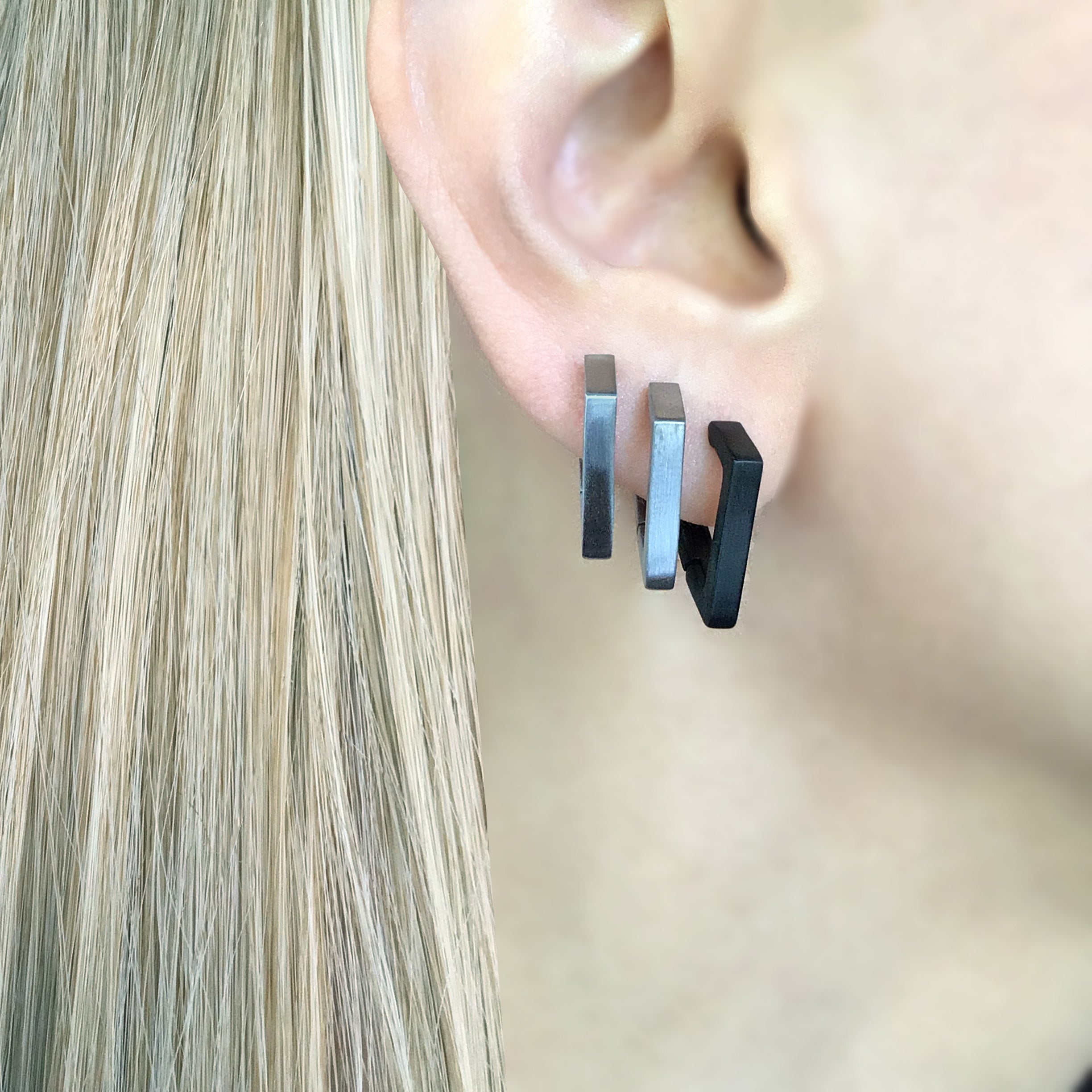 TRIANGLE HOOP EARRINGS