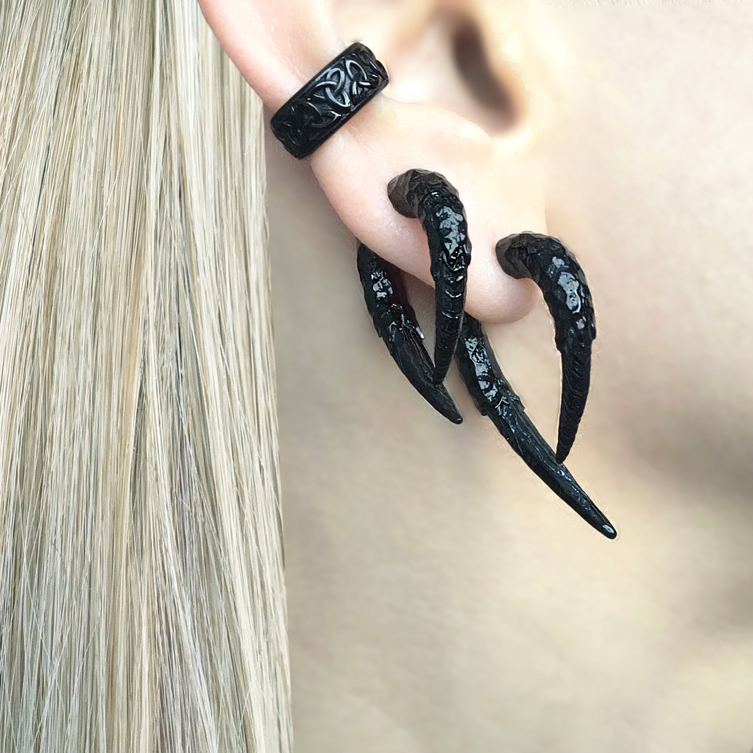 DRAGON CLAW EARRINGS