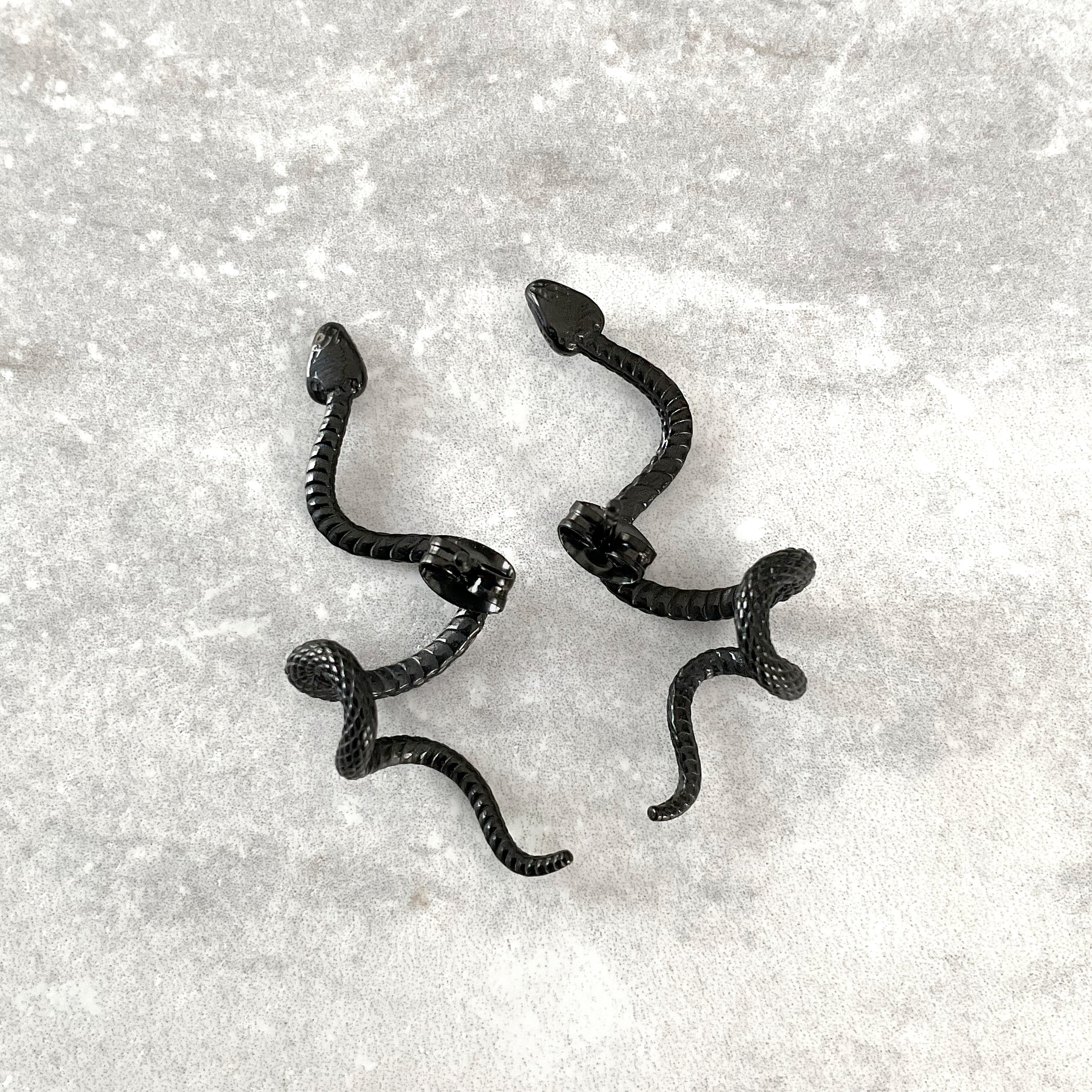 CRAWLING SNAKE EARRINGS