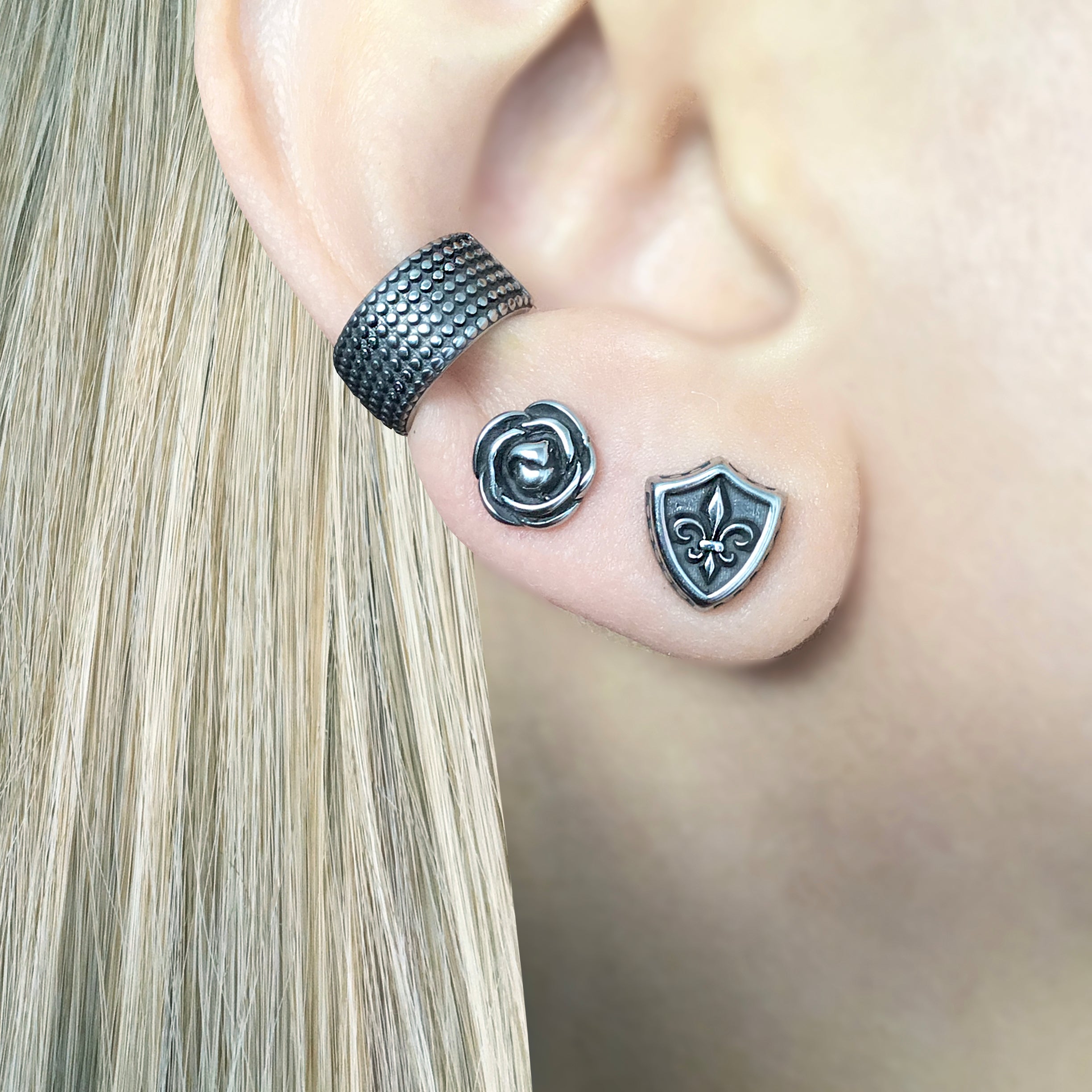 GOTHIC SHIELD EARRINGS