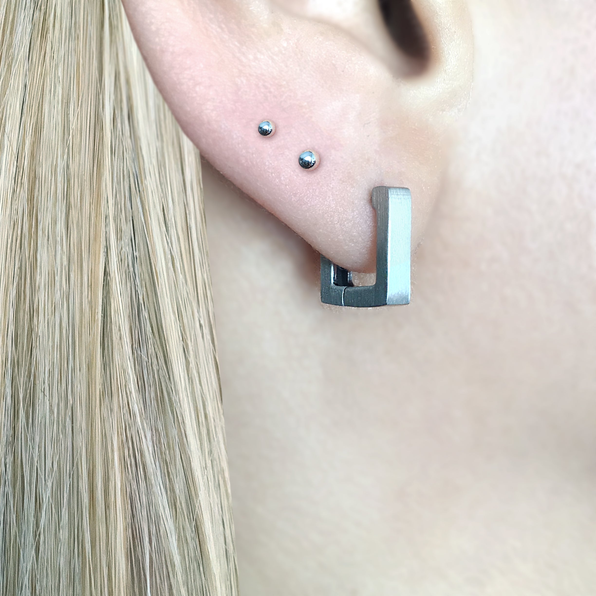 SQUARE HOOP EARRINGS