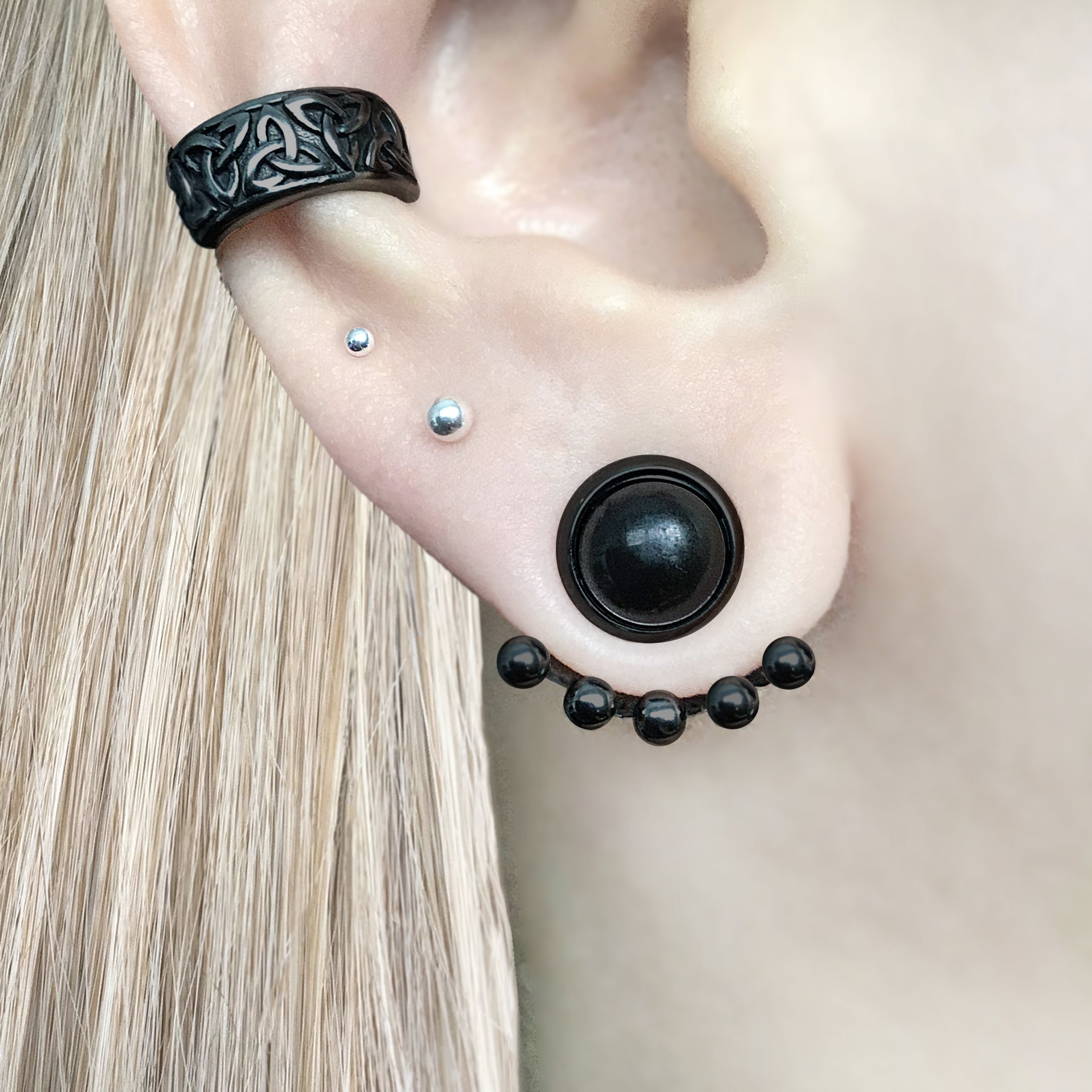BLACK ORB EAR JACKET