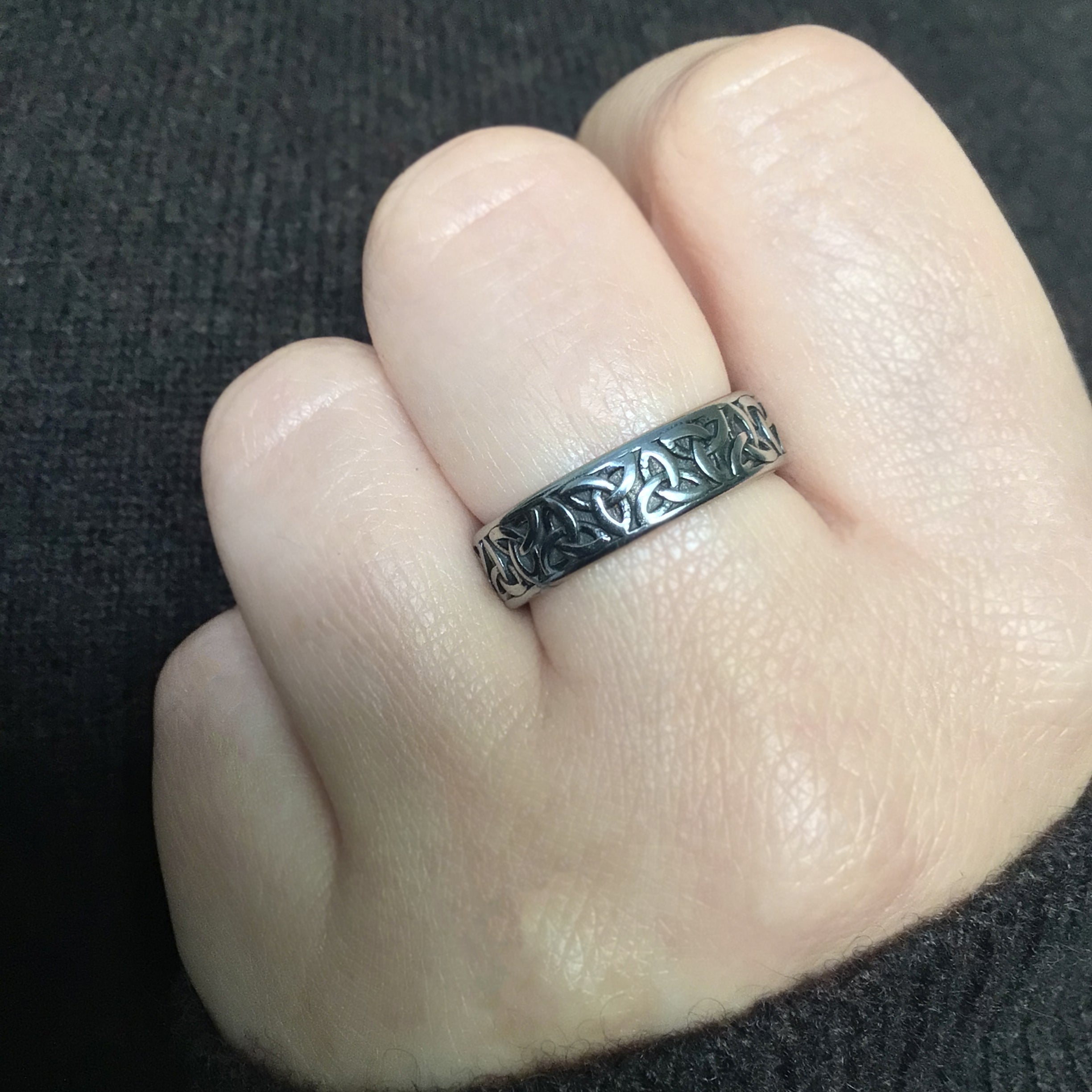 CELTIC KNOT RING