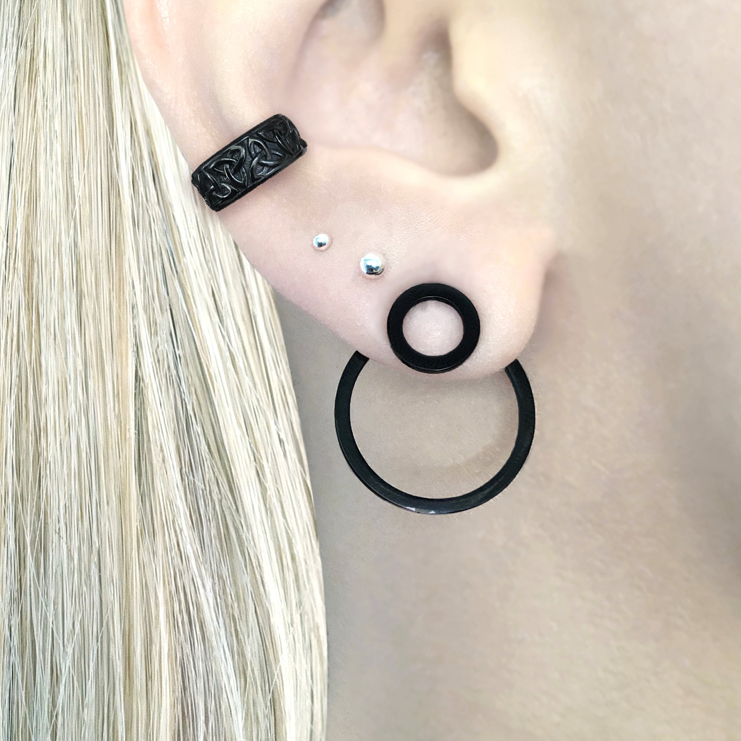 CIRCLE EAR JACKET