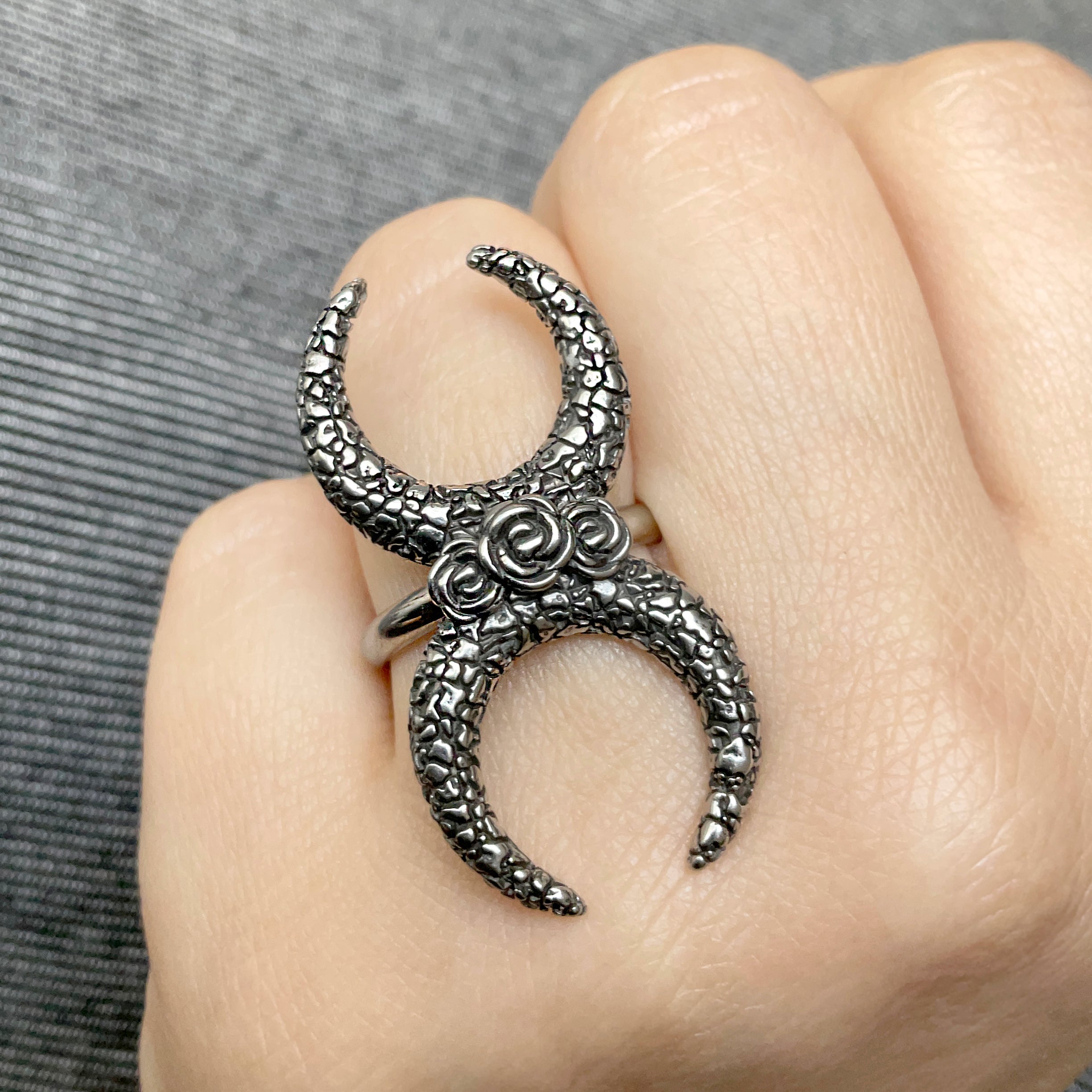 TWO MOONS RING