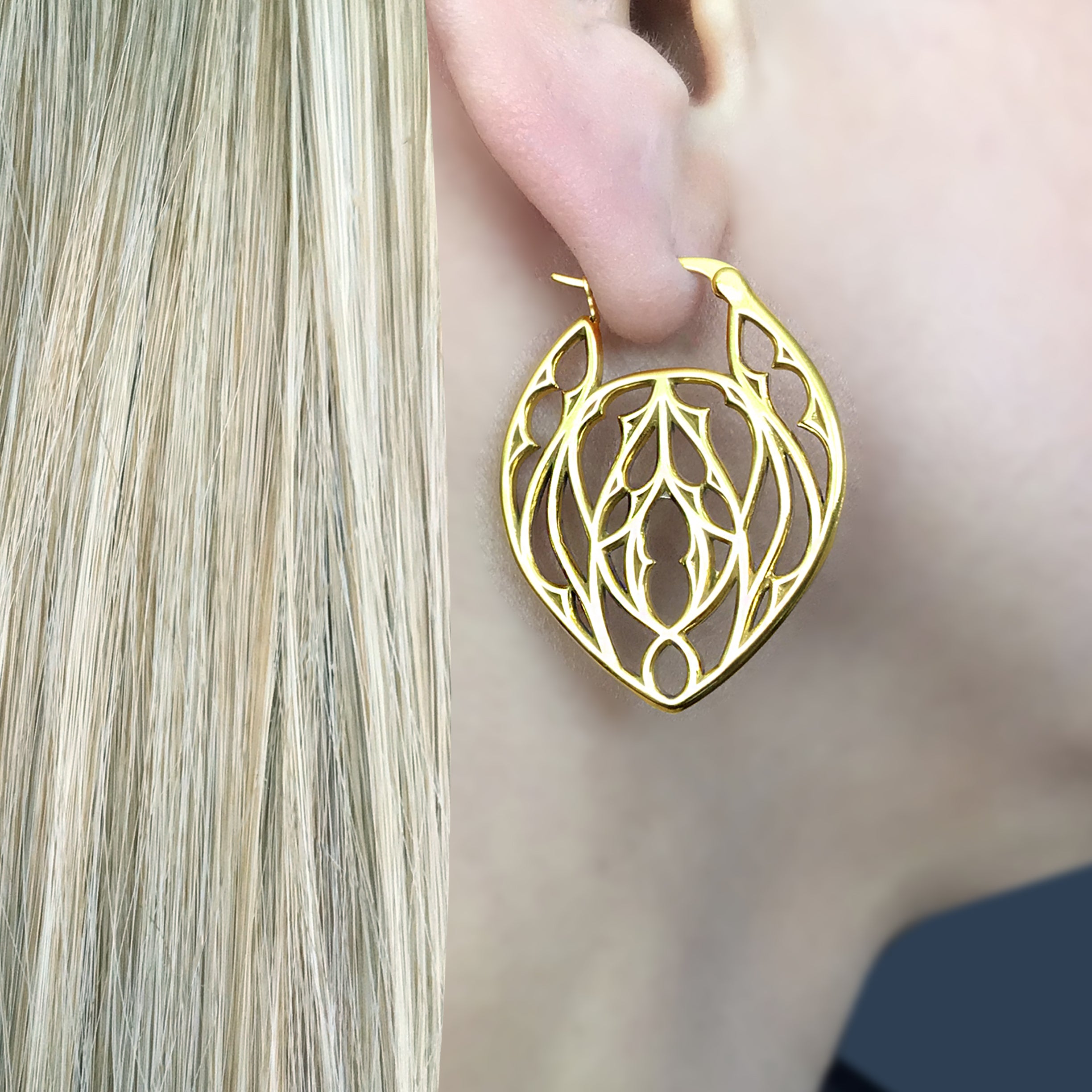 GOTHIC LACE HOOP EARRINGS