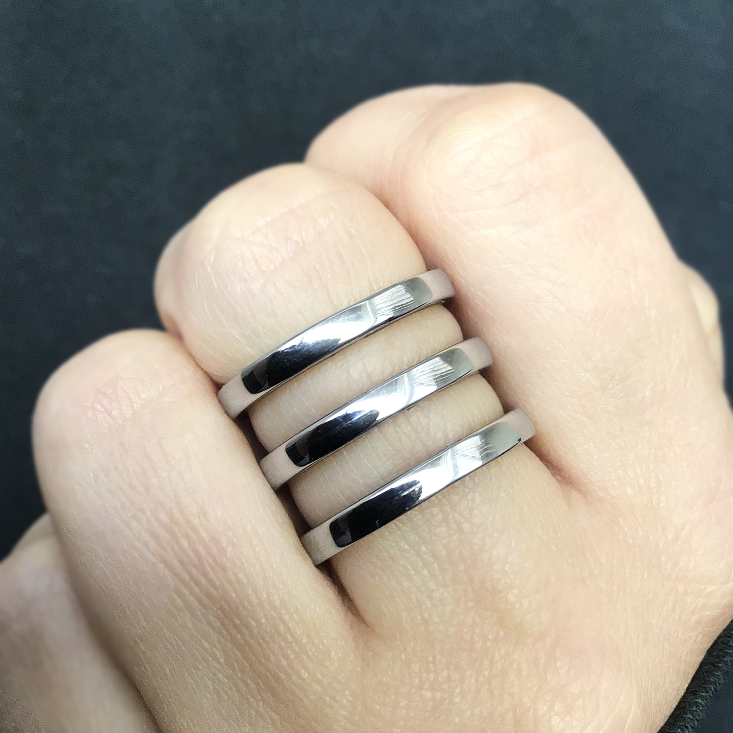 TRIPLE LINES WIDE RING