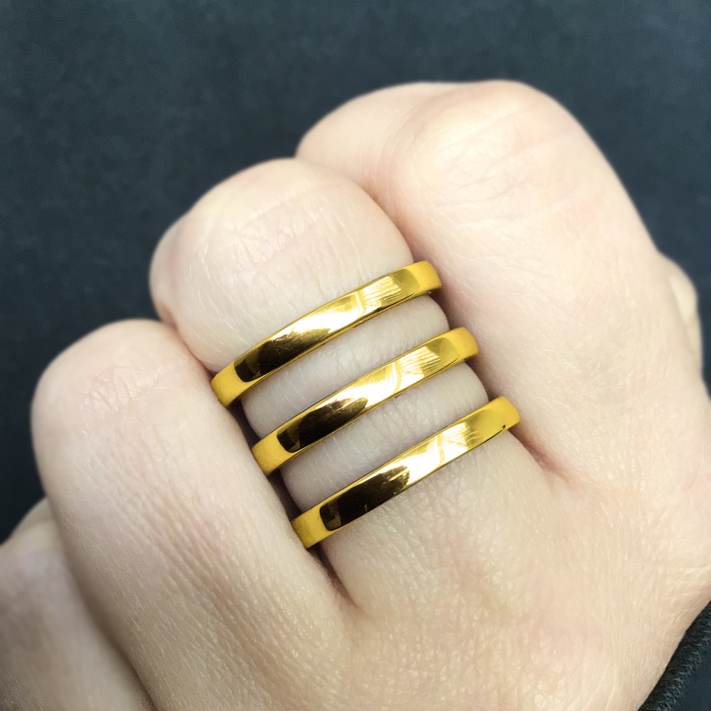 TRIPLE LINES WIDE RING