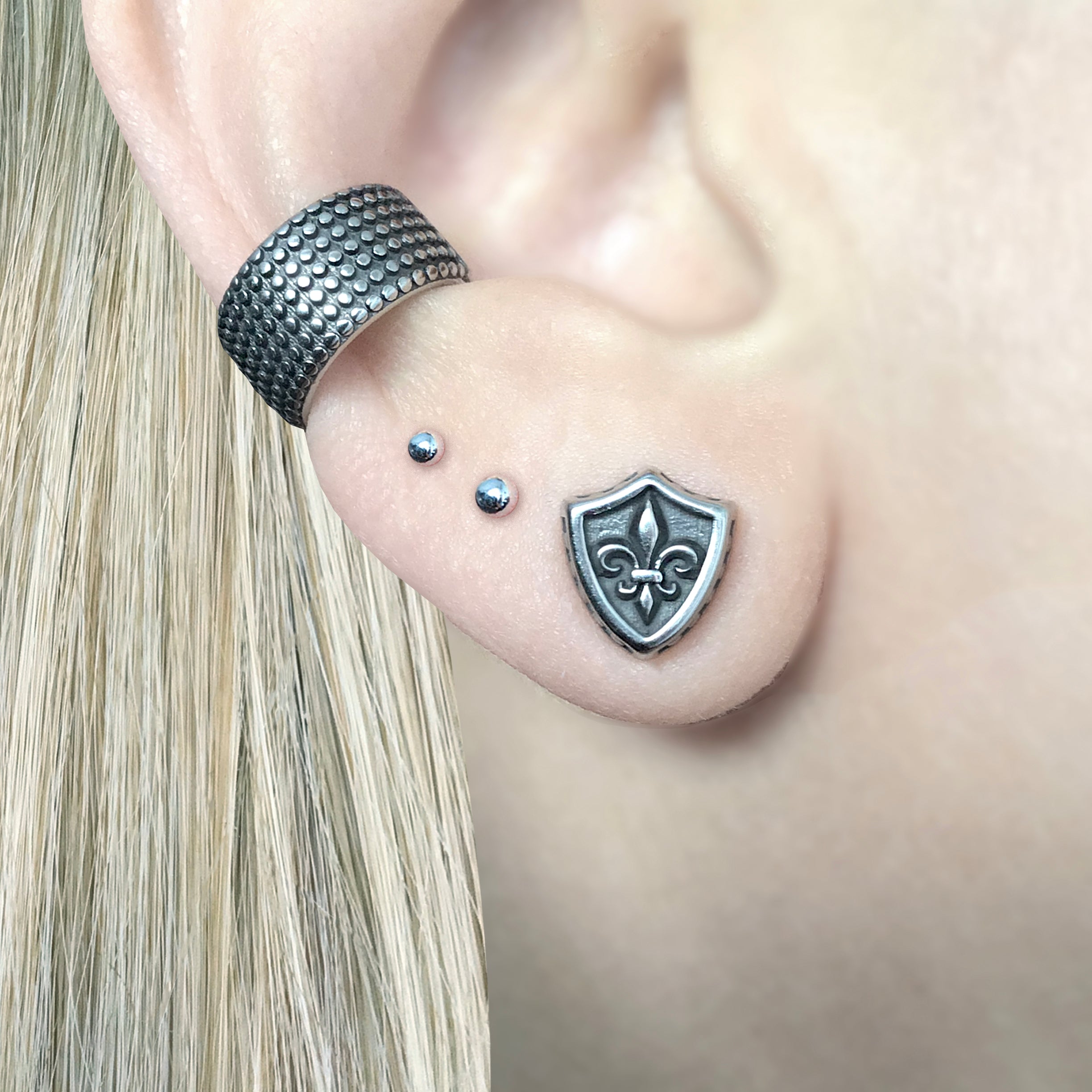 GOTHIC SHIELD EARRINGS