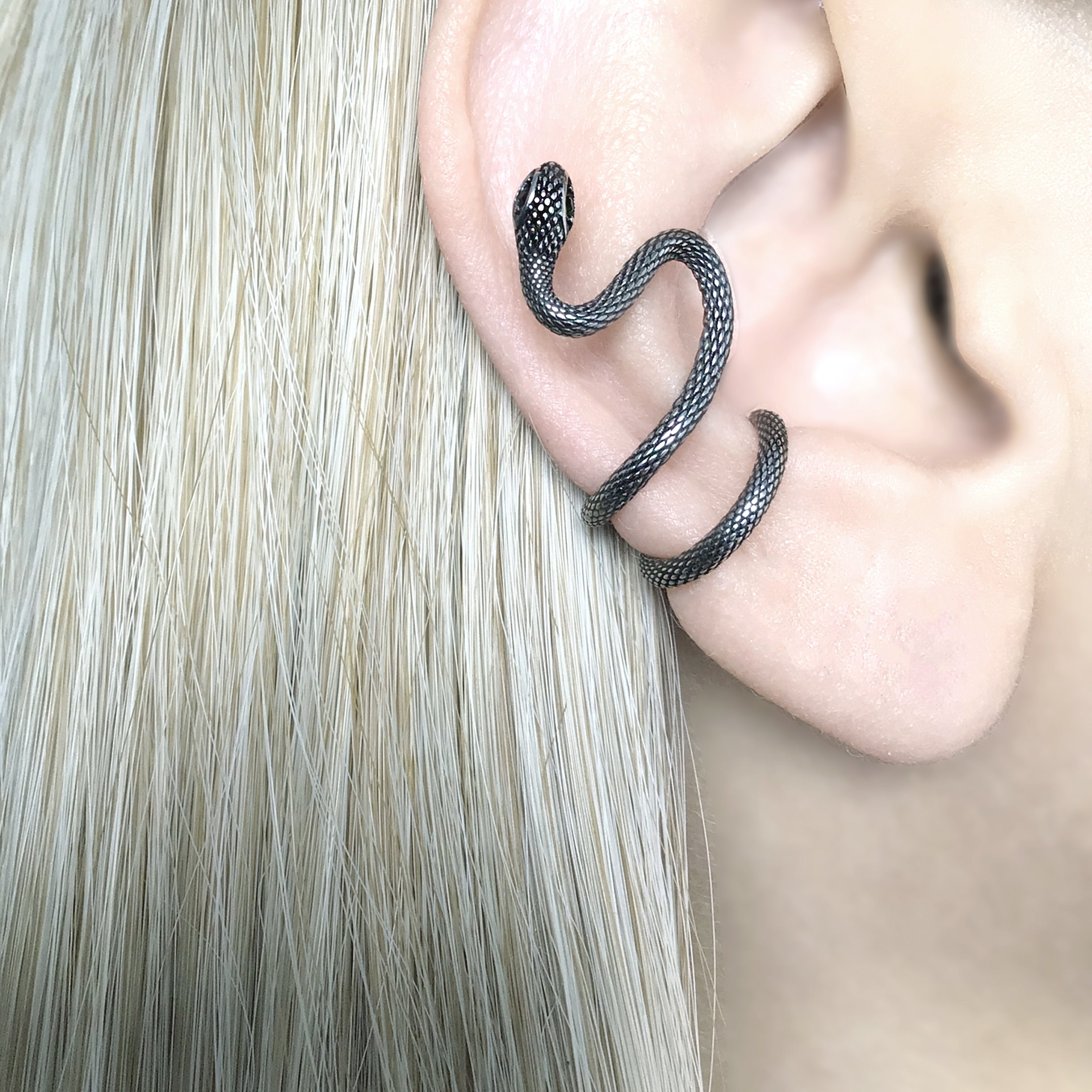 SNAKE GOTHIC EAR CUFF