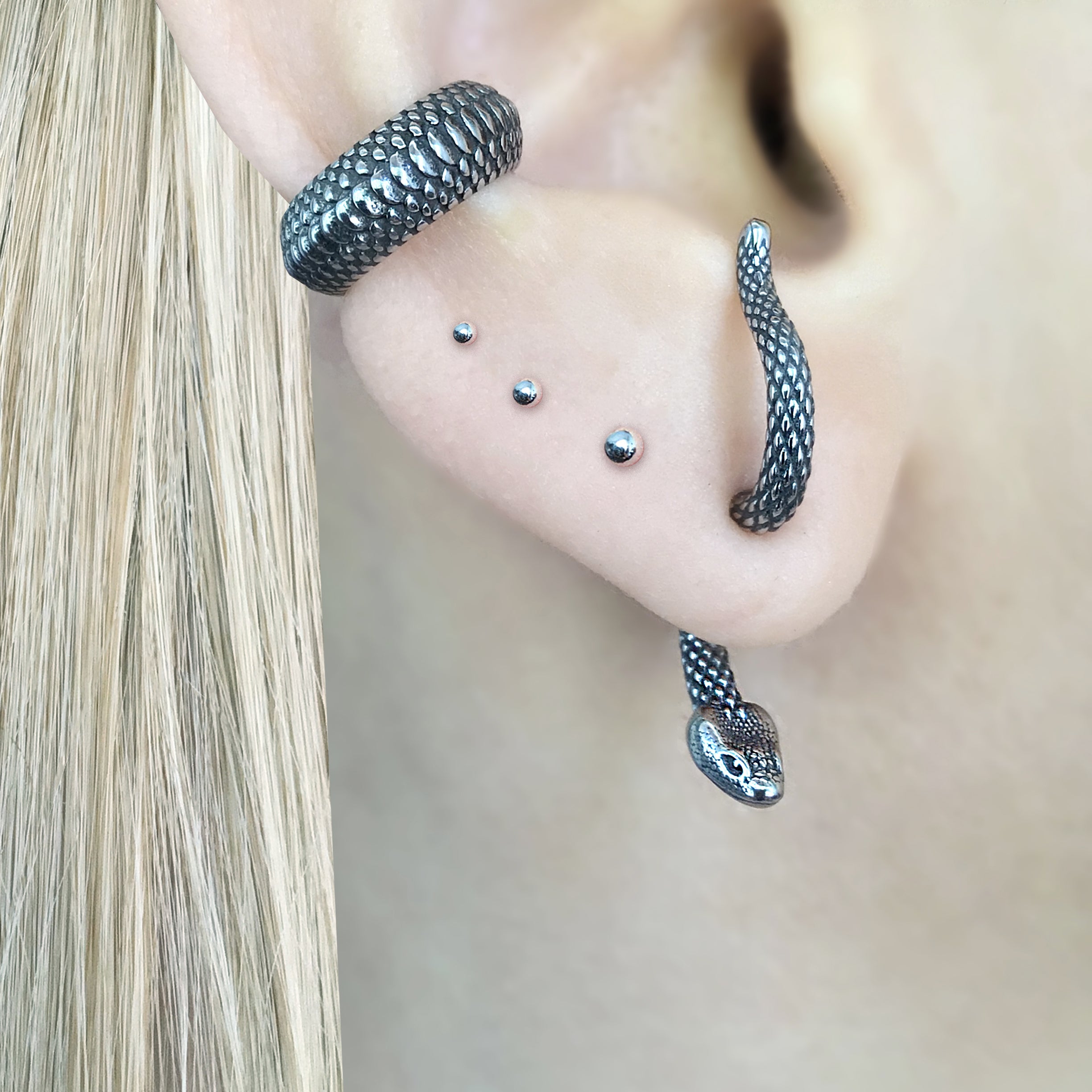 SNAKE EAR JACKET