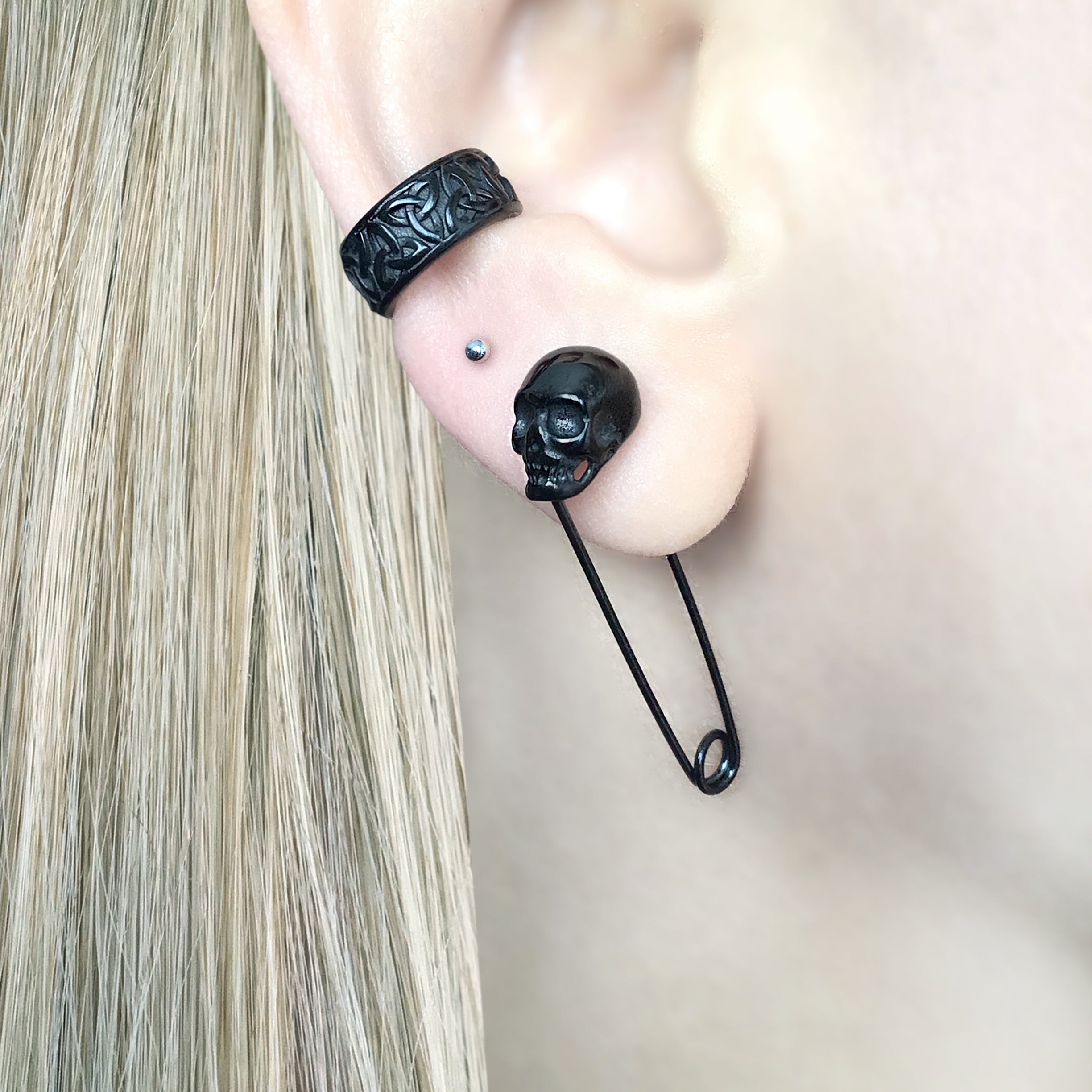 SKULL PIN EARRINGS