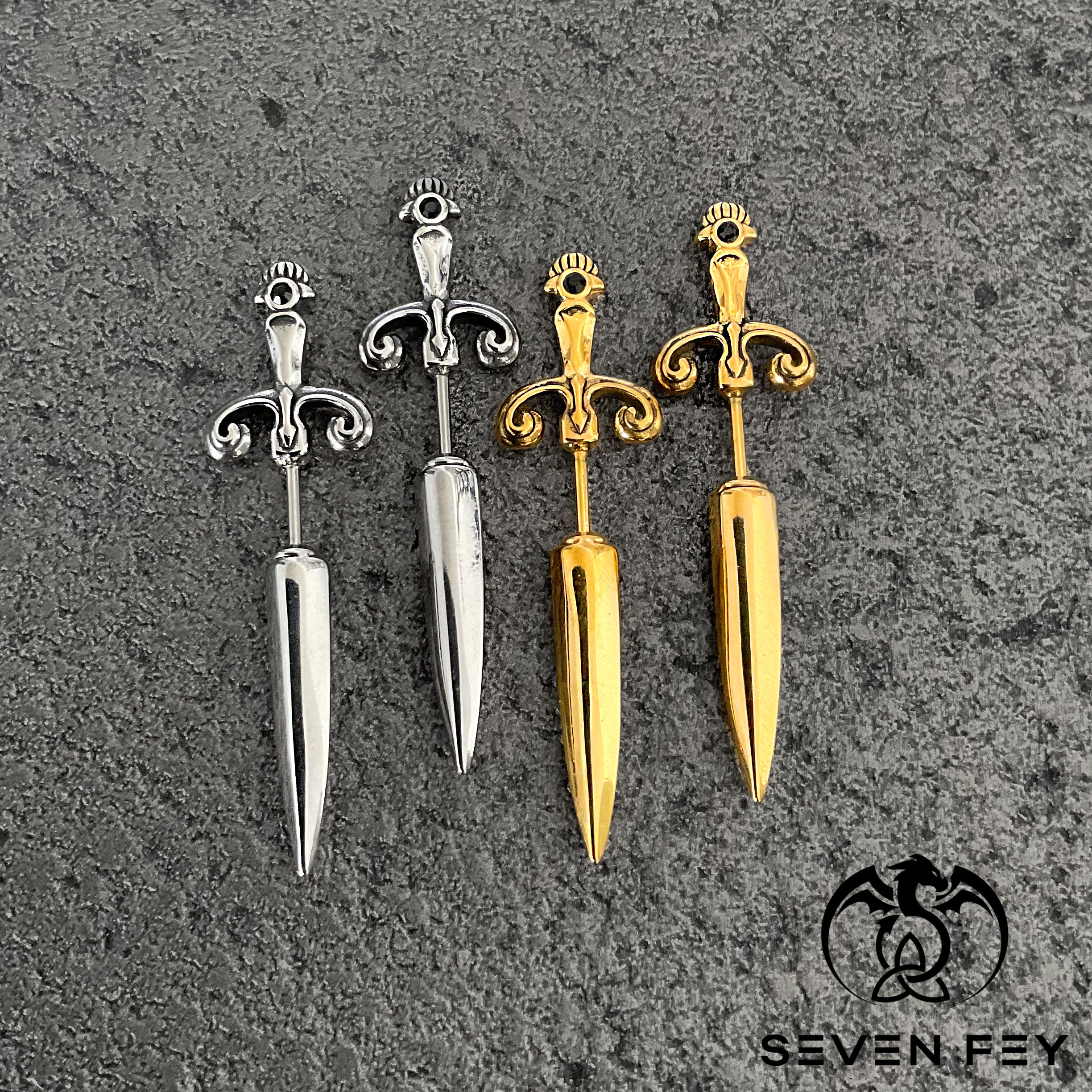 DAGGER EAR JACKET