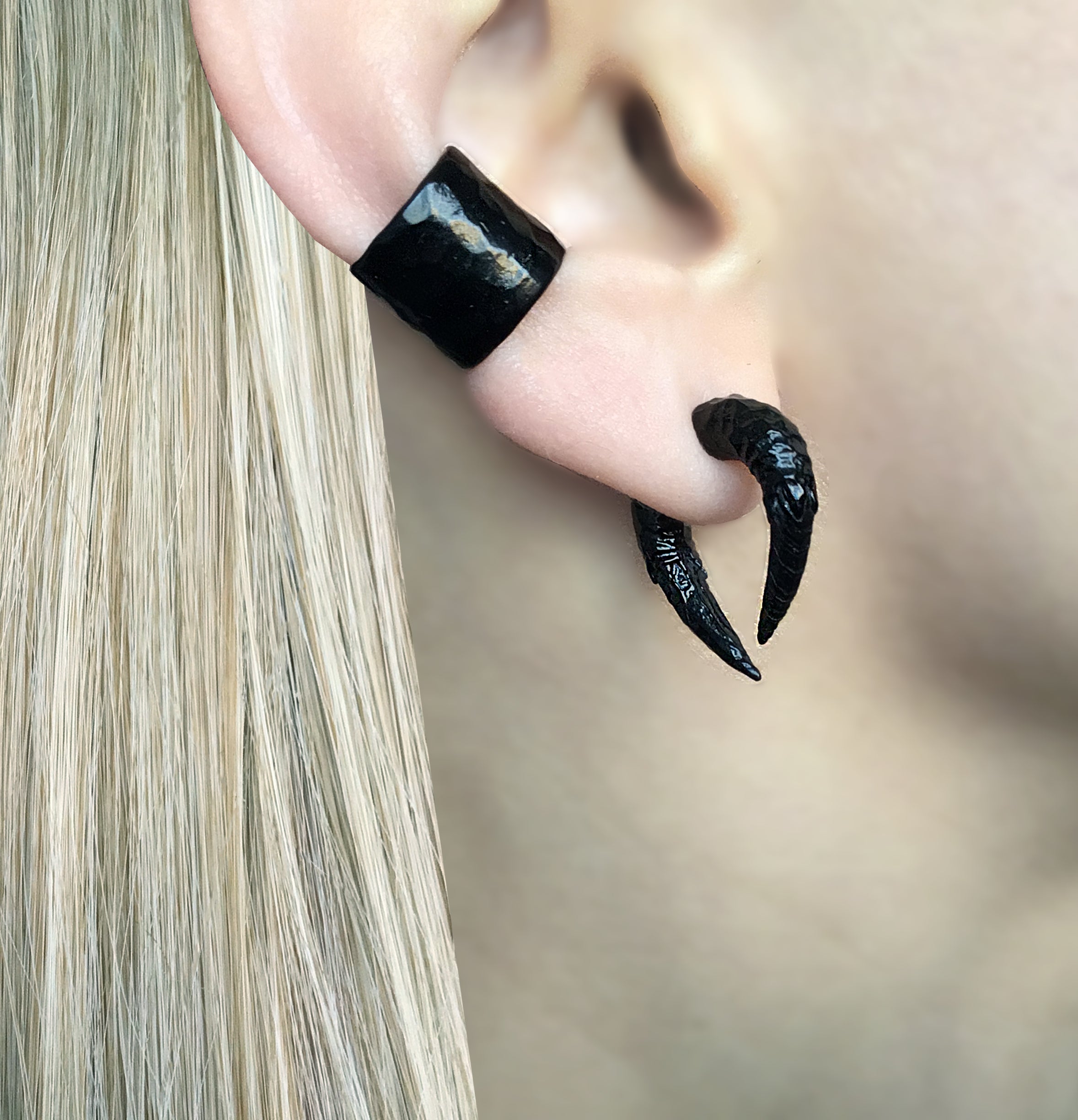 WIDE HAMMERED EAR CUFF
