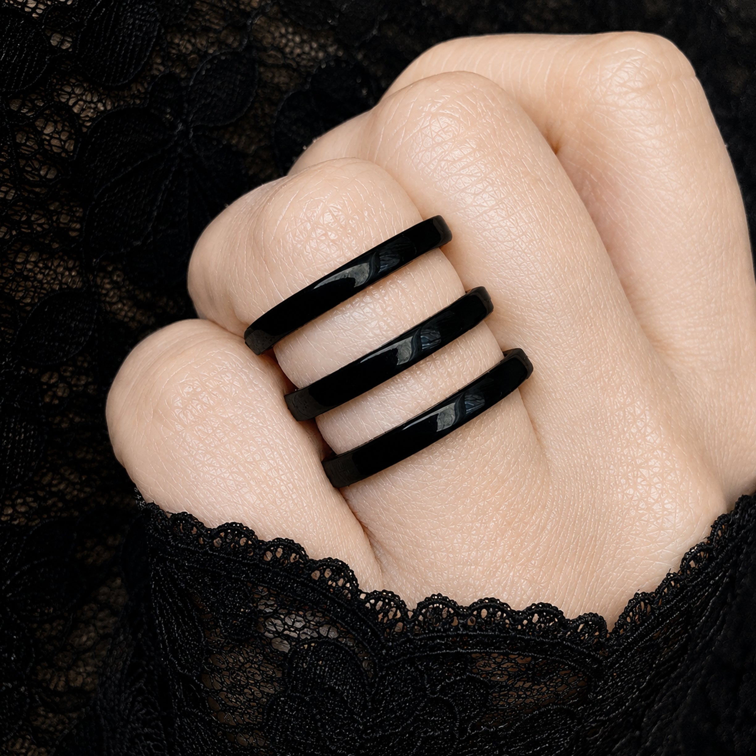 TRIPLE LINES WIDE RING