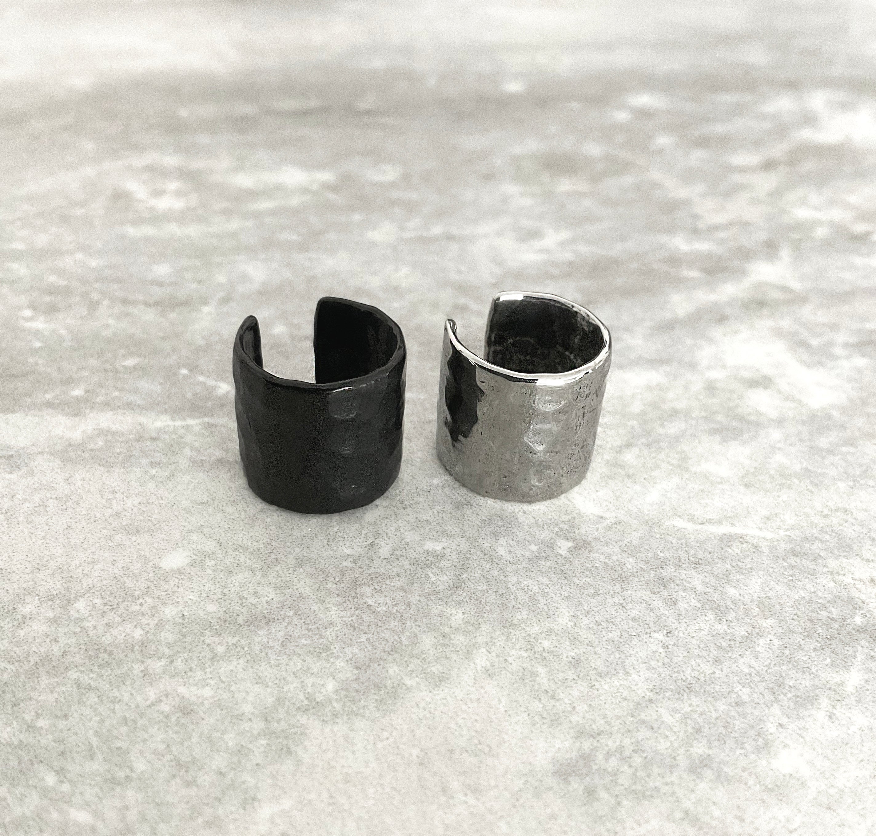 WIDE HAMMERED EAR CUFF
