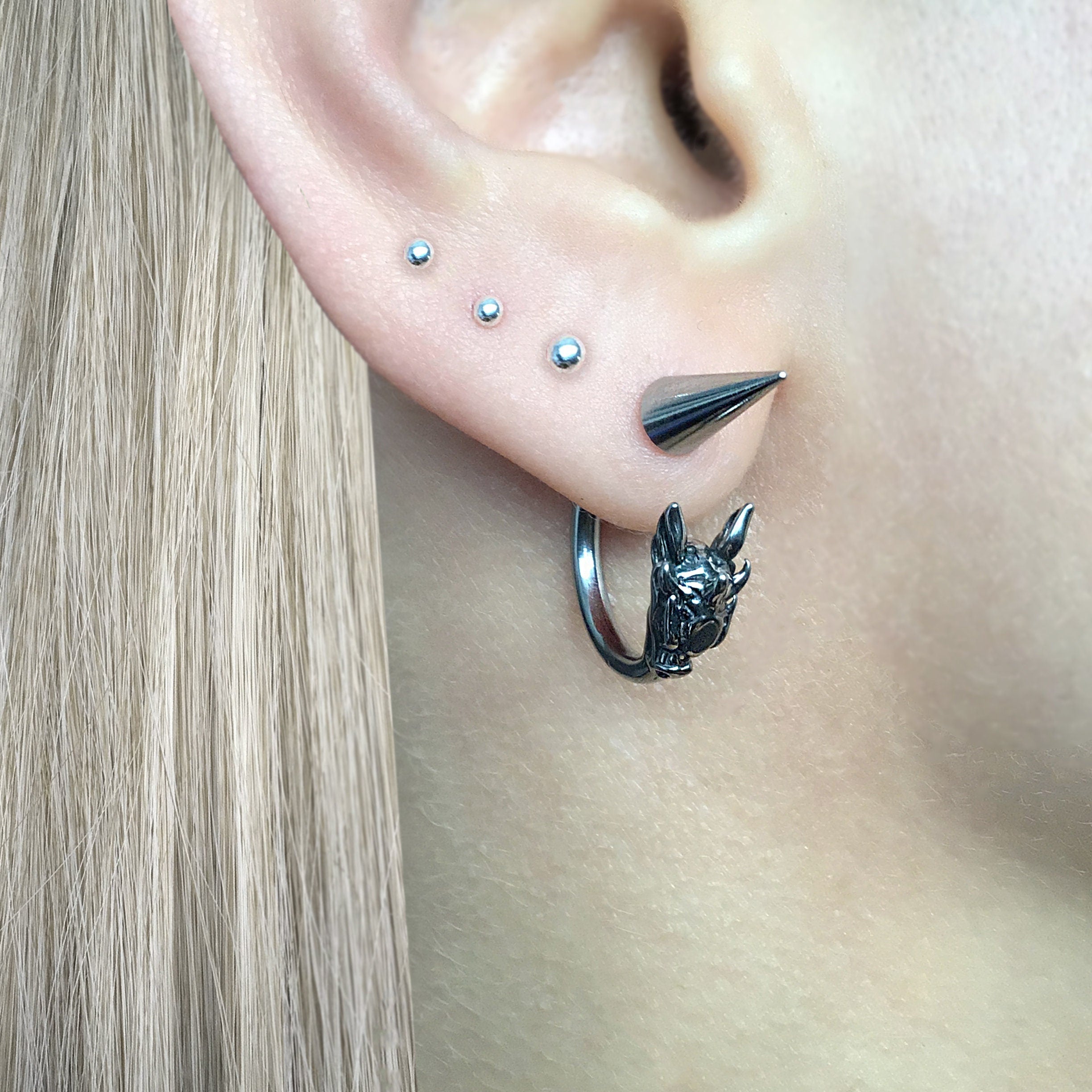 DRAGON EARRINGS WITH SPIKE
