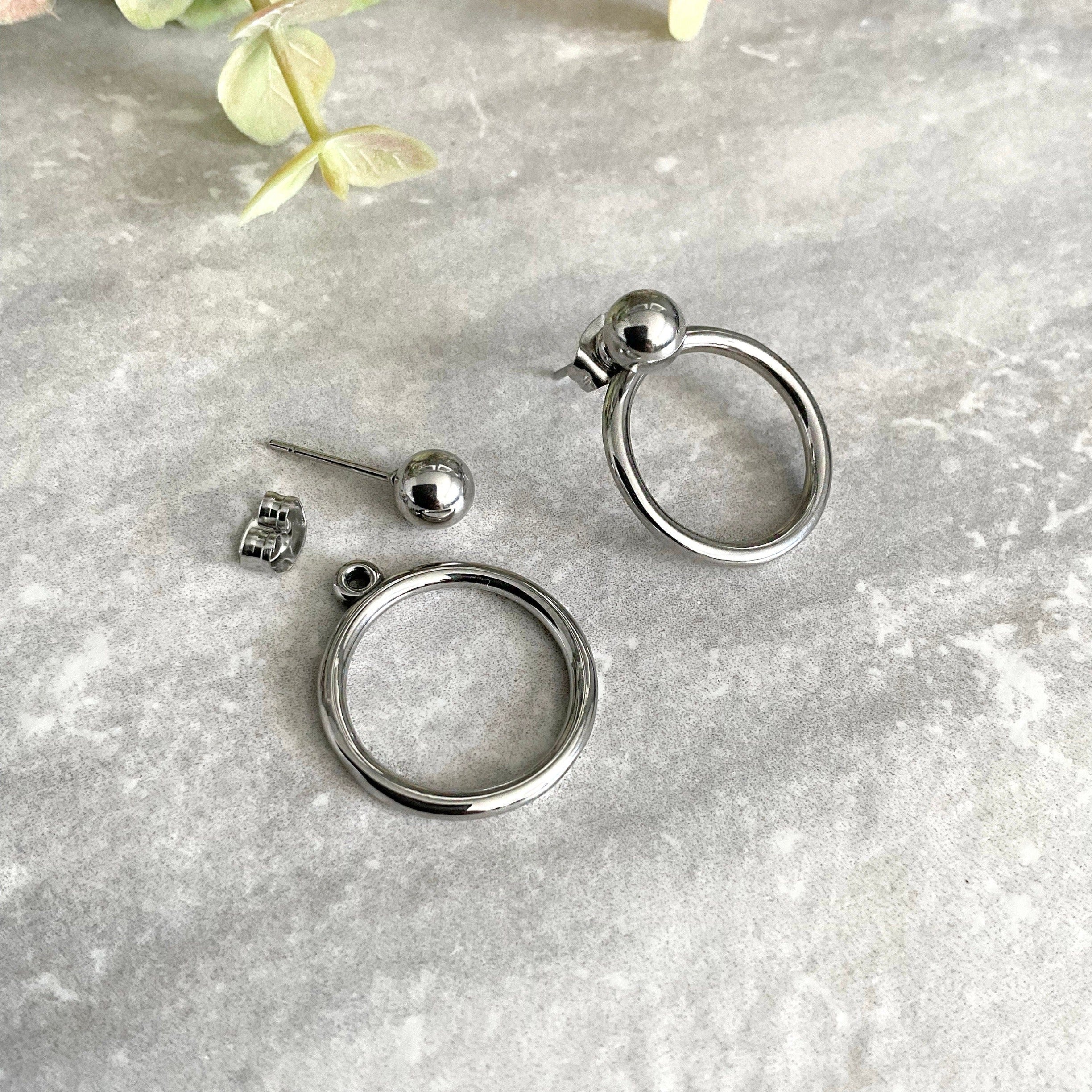 CIRCLE WITH BALL STUD EAR JACKET