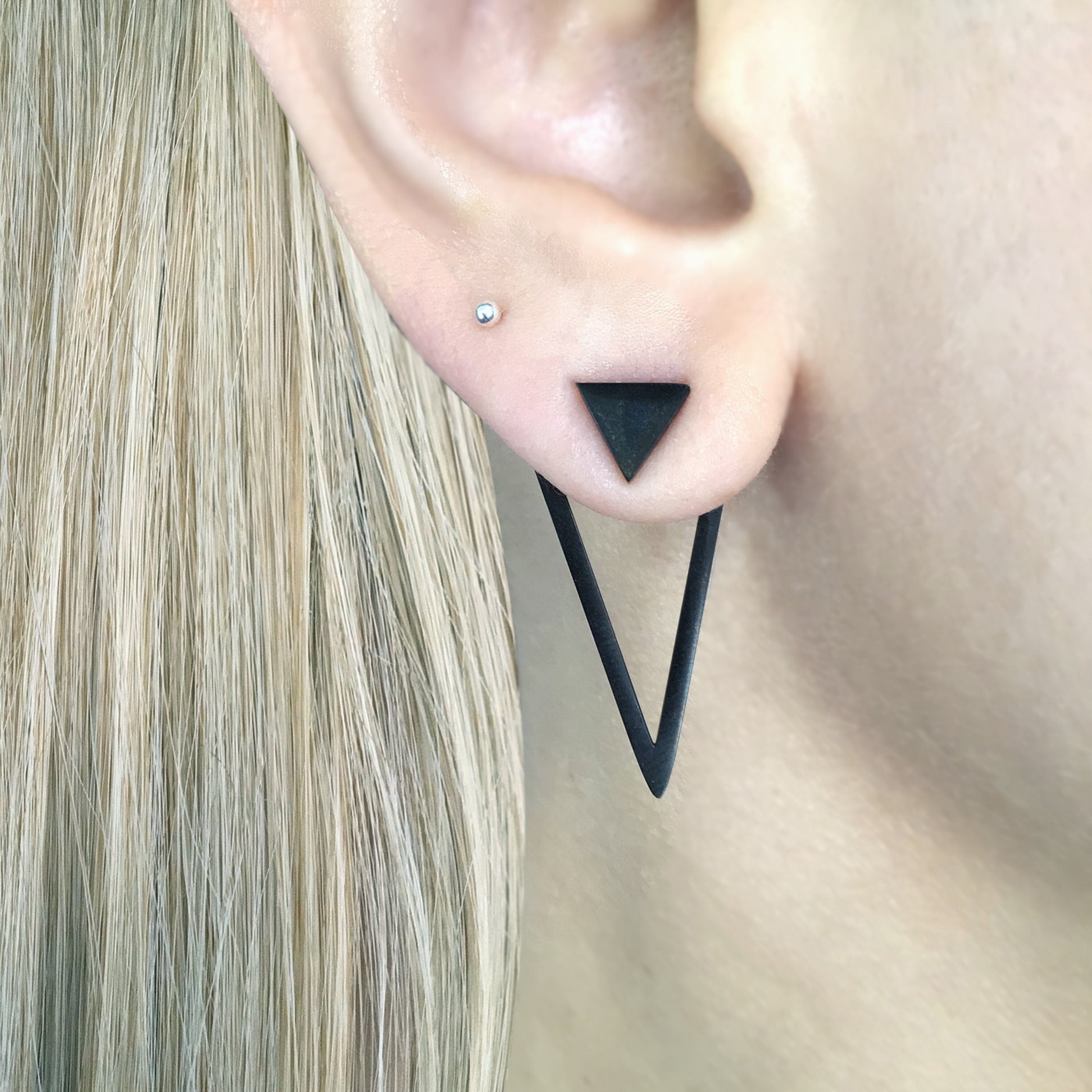 TRIANGLE EARRINGS