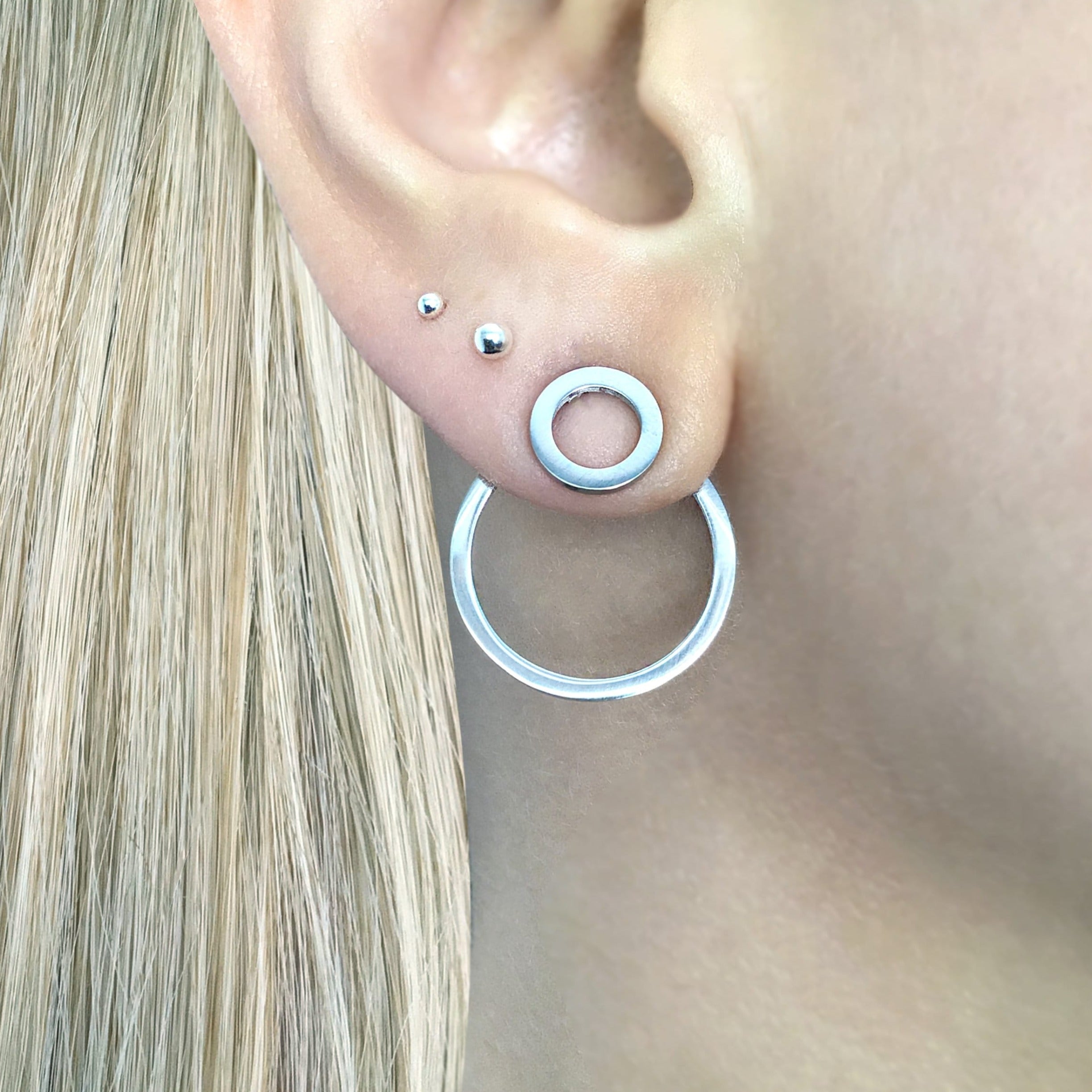 CIRCLE EAR JACKET