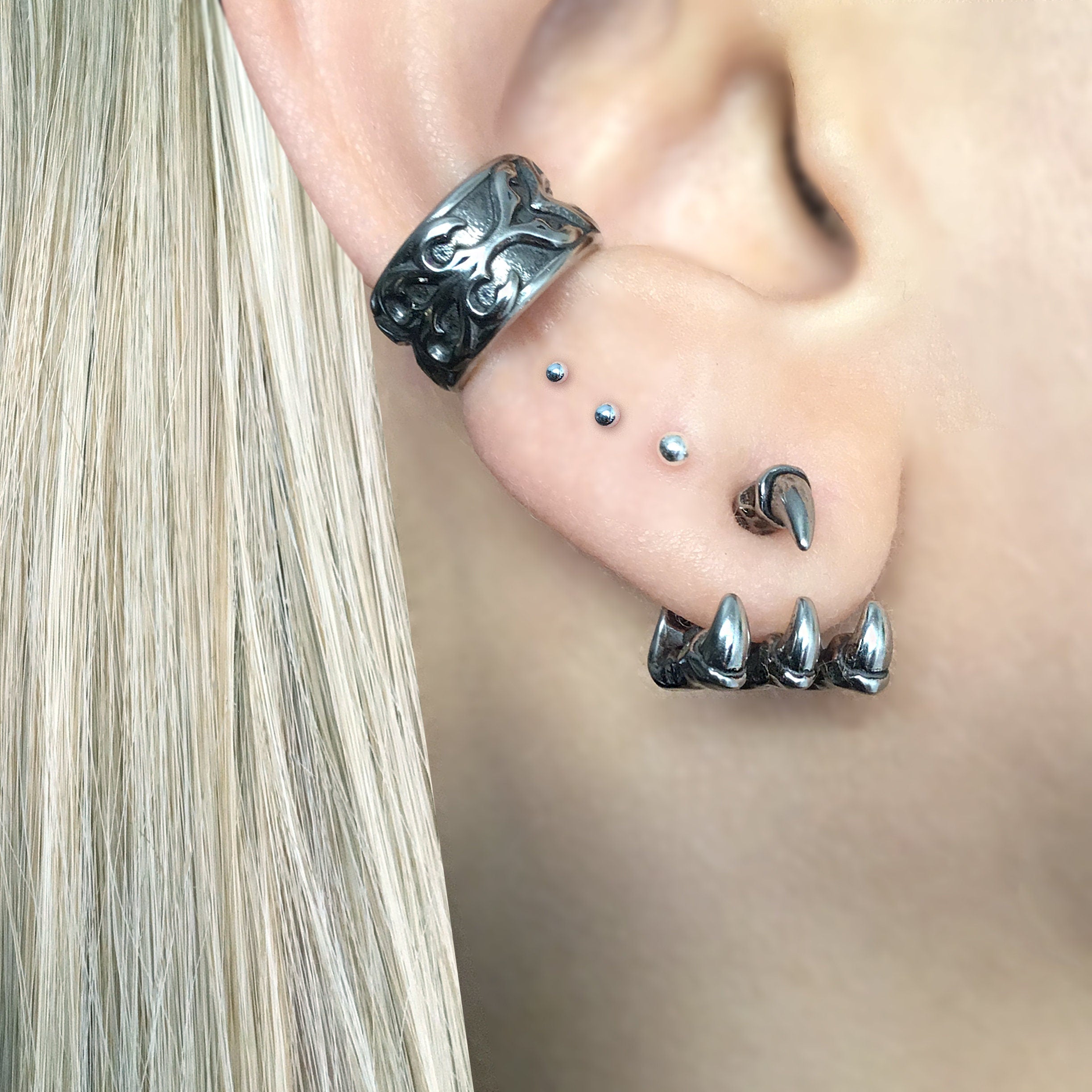 GOTHIC CATHEDRAL EAR CUFF