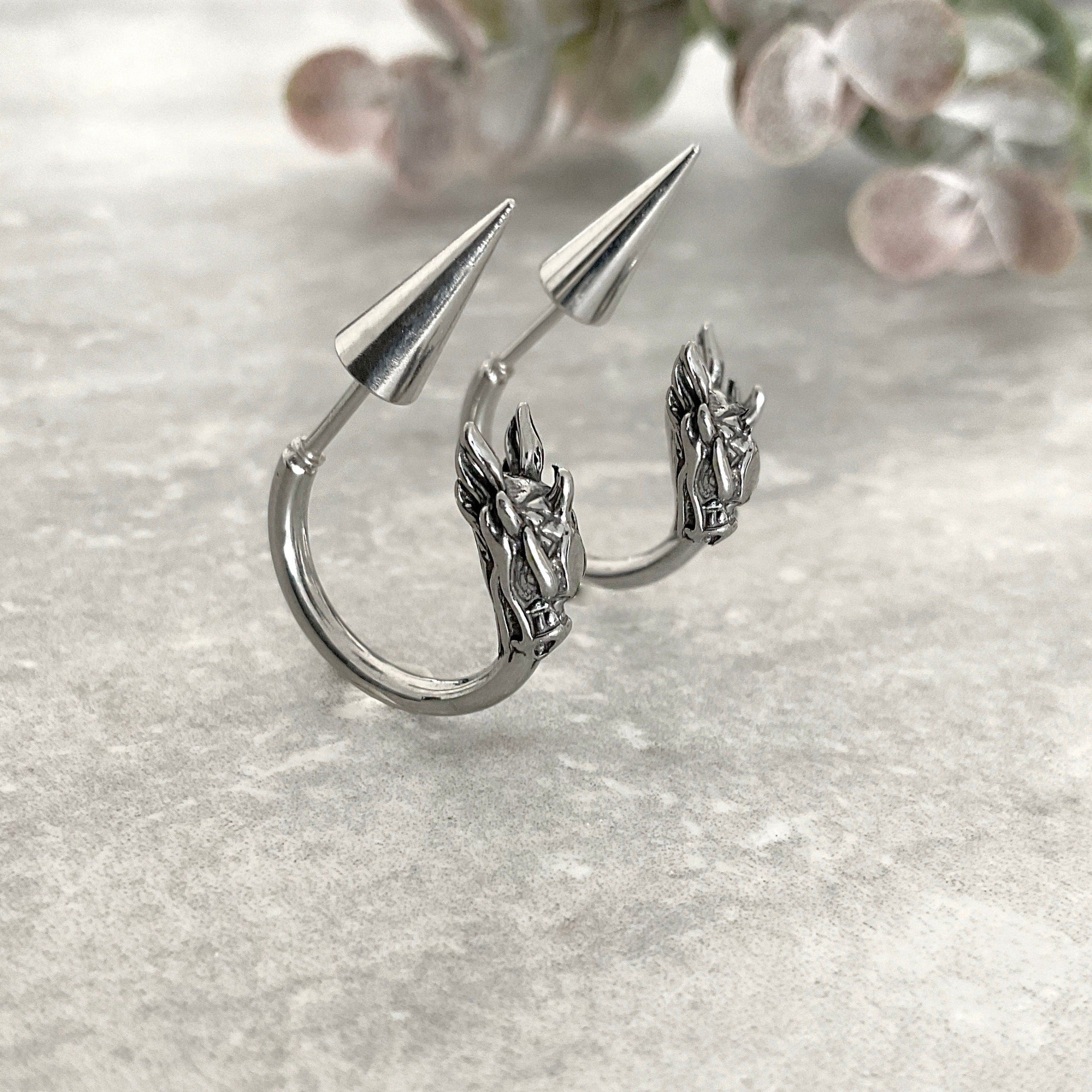 DRAGON EARRINGS WITH SPIKE