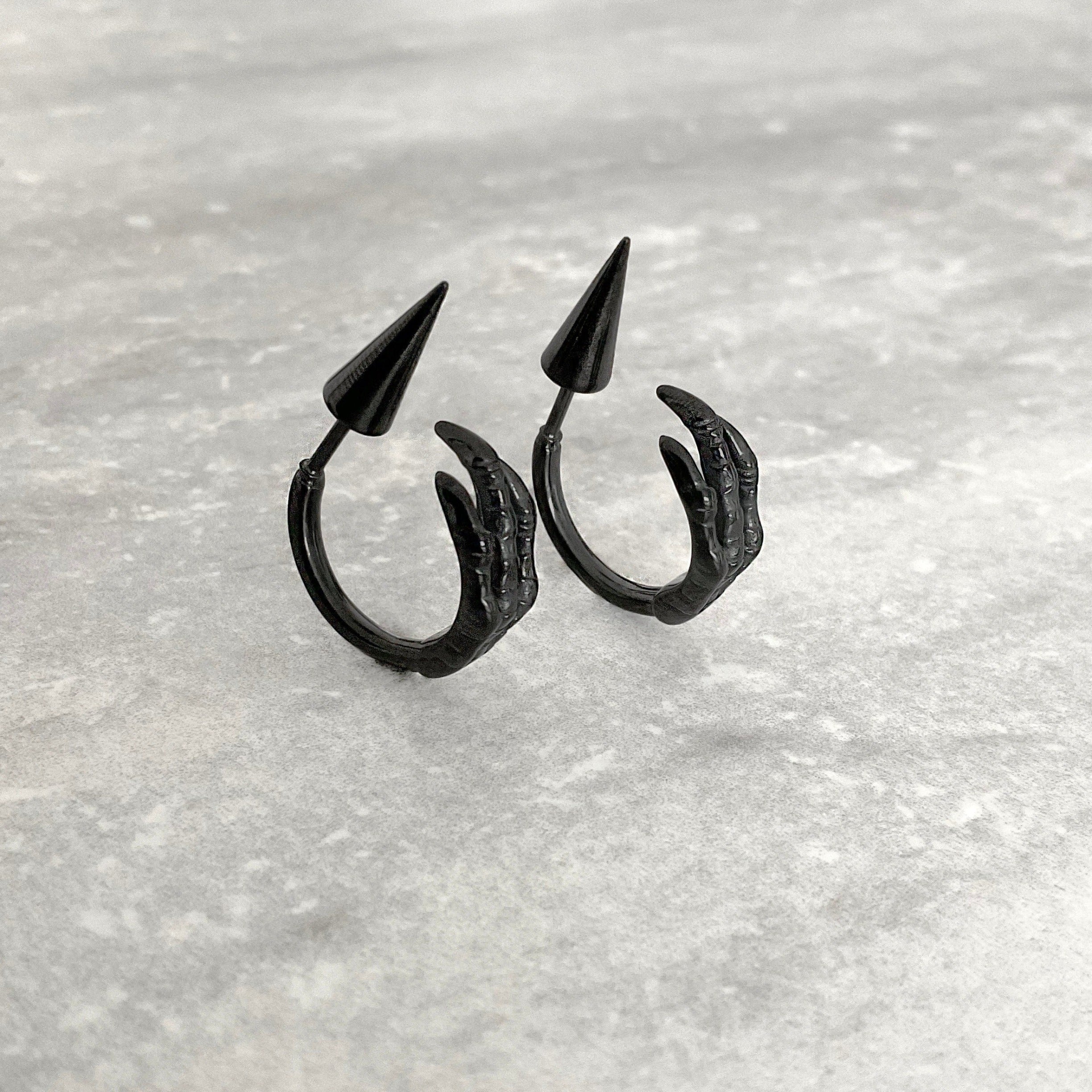 BIRD'S CLAW EARRINGS