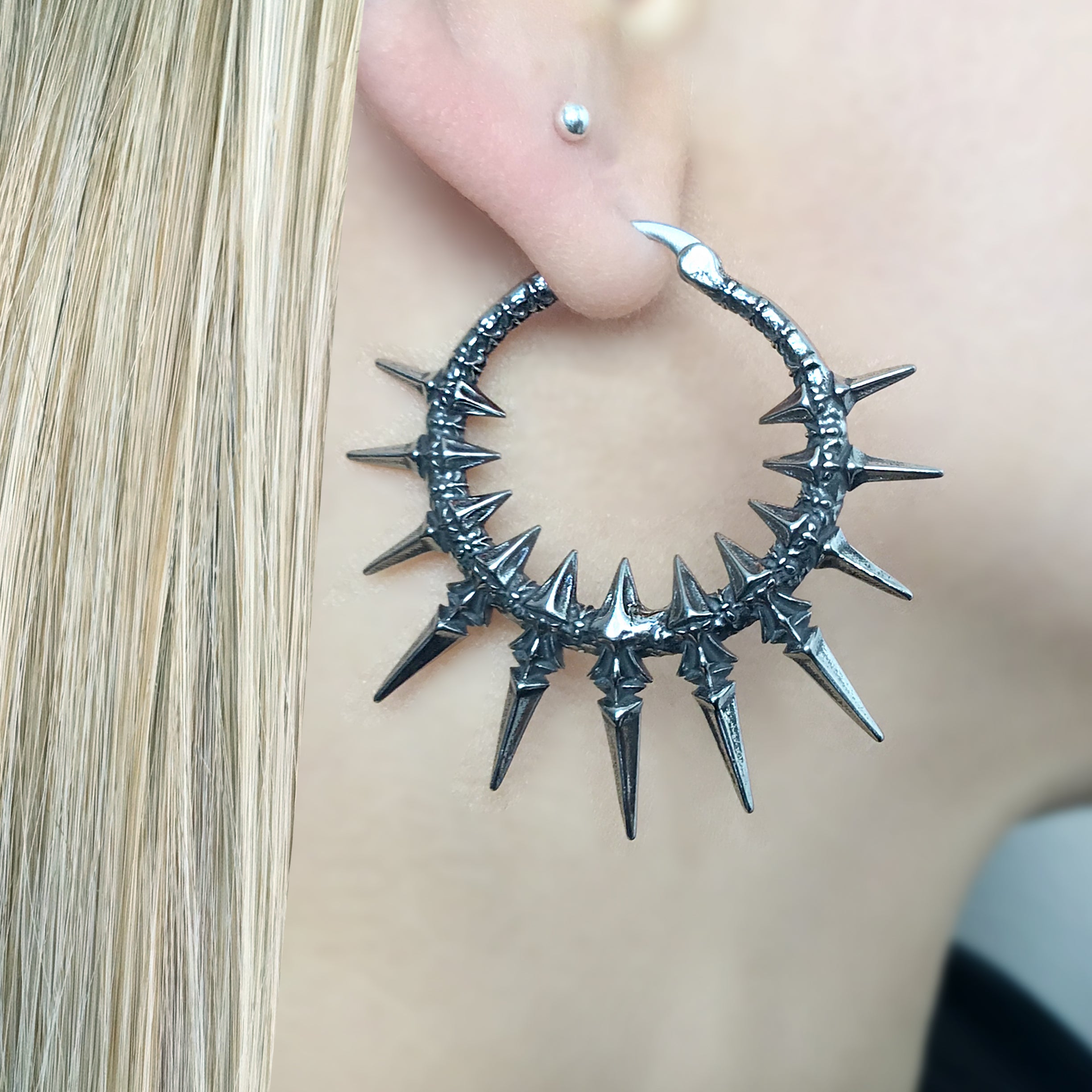 SPEAR SPIKES HOOP EARRINGS