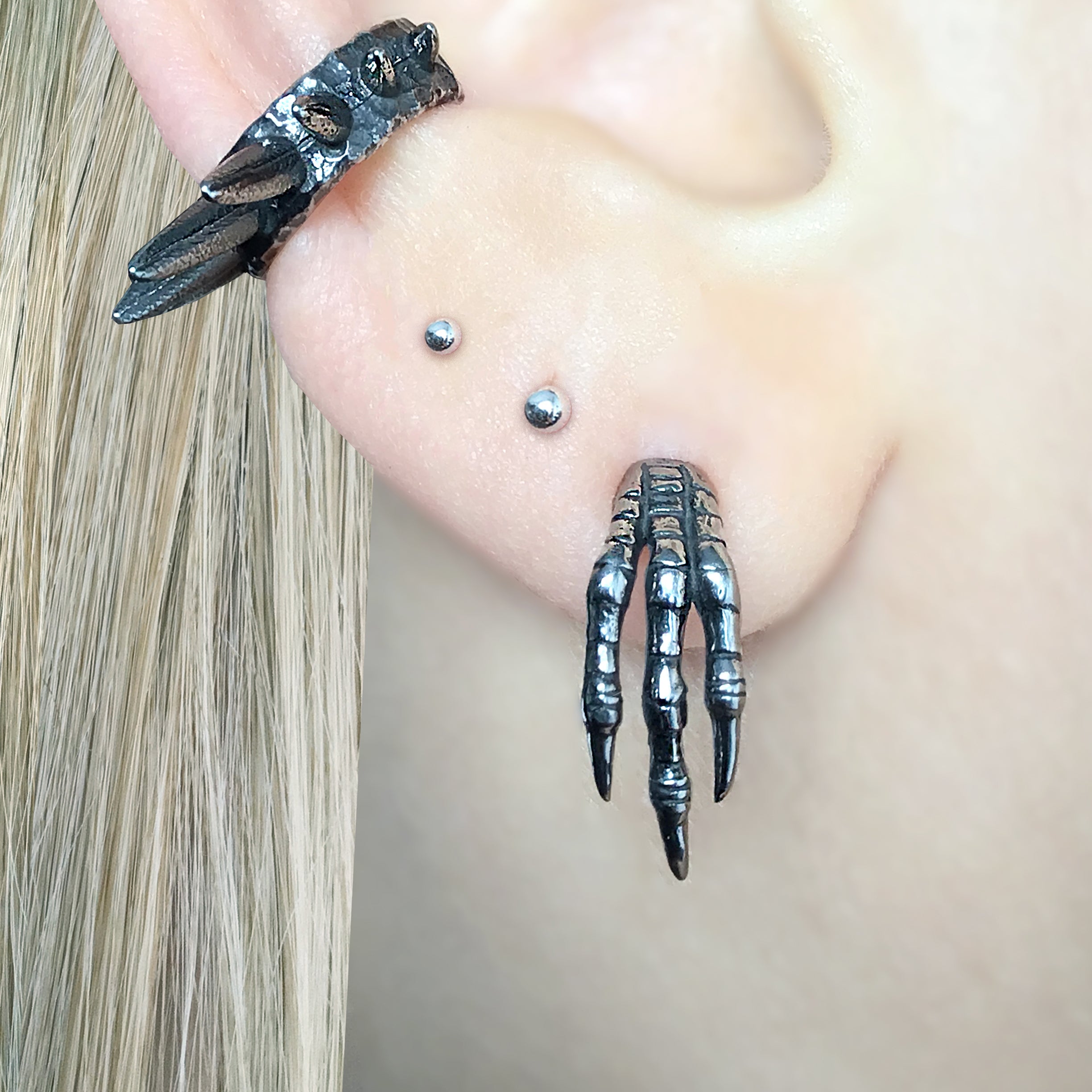 BIRD'S CLAW EARRINGS