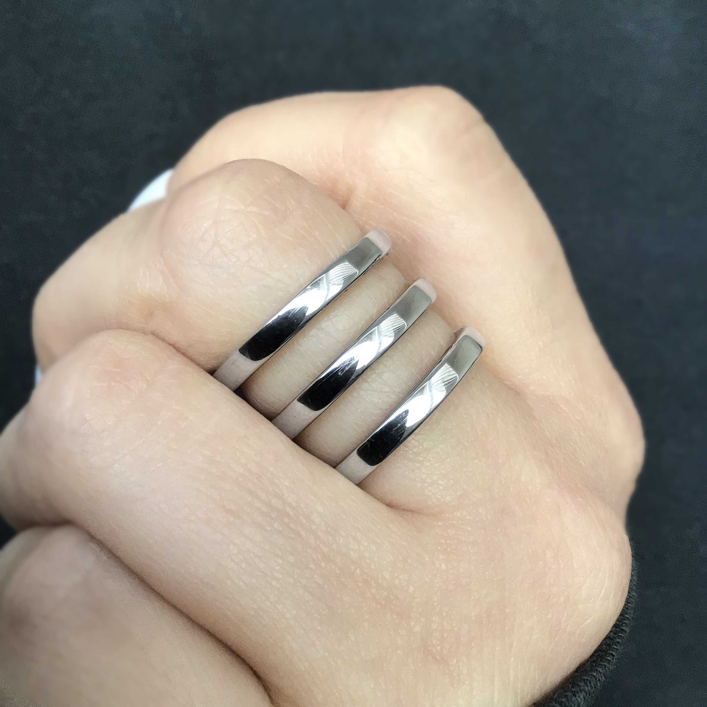TRIPLE LINES WIDE RING IN SILVER