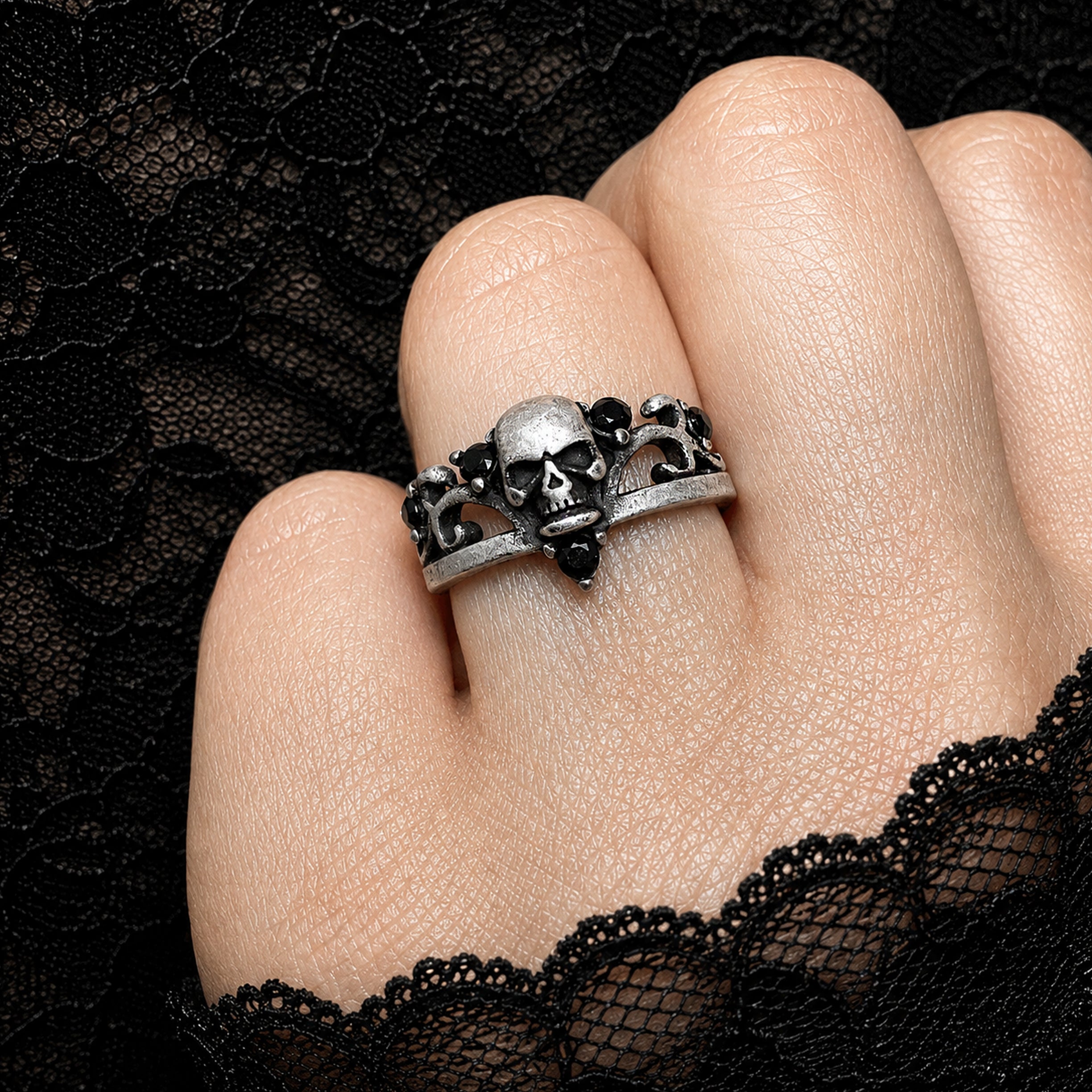 SKULL RING