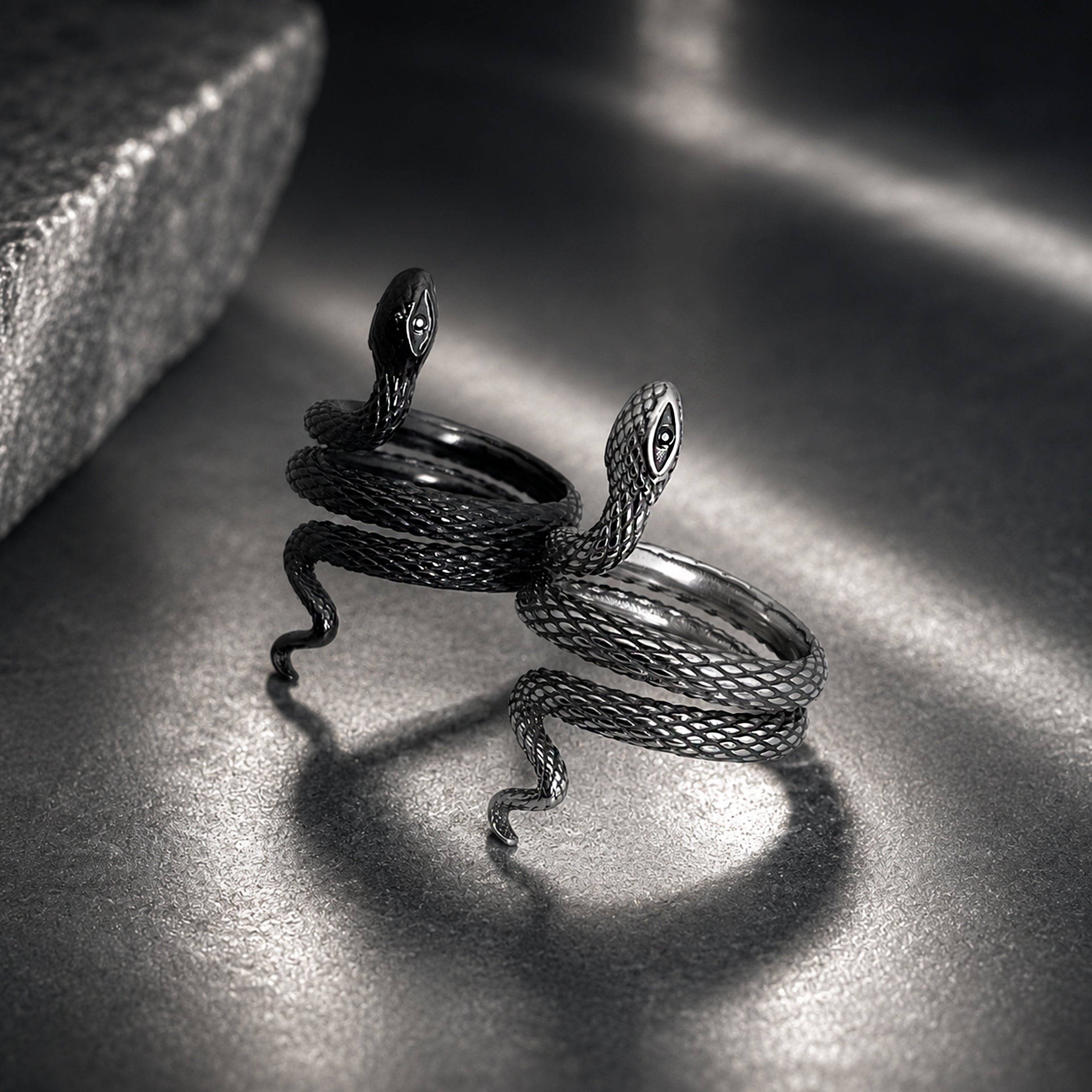 SNAKE RINGS
