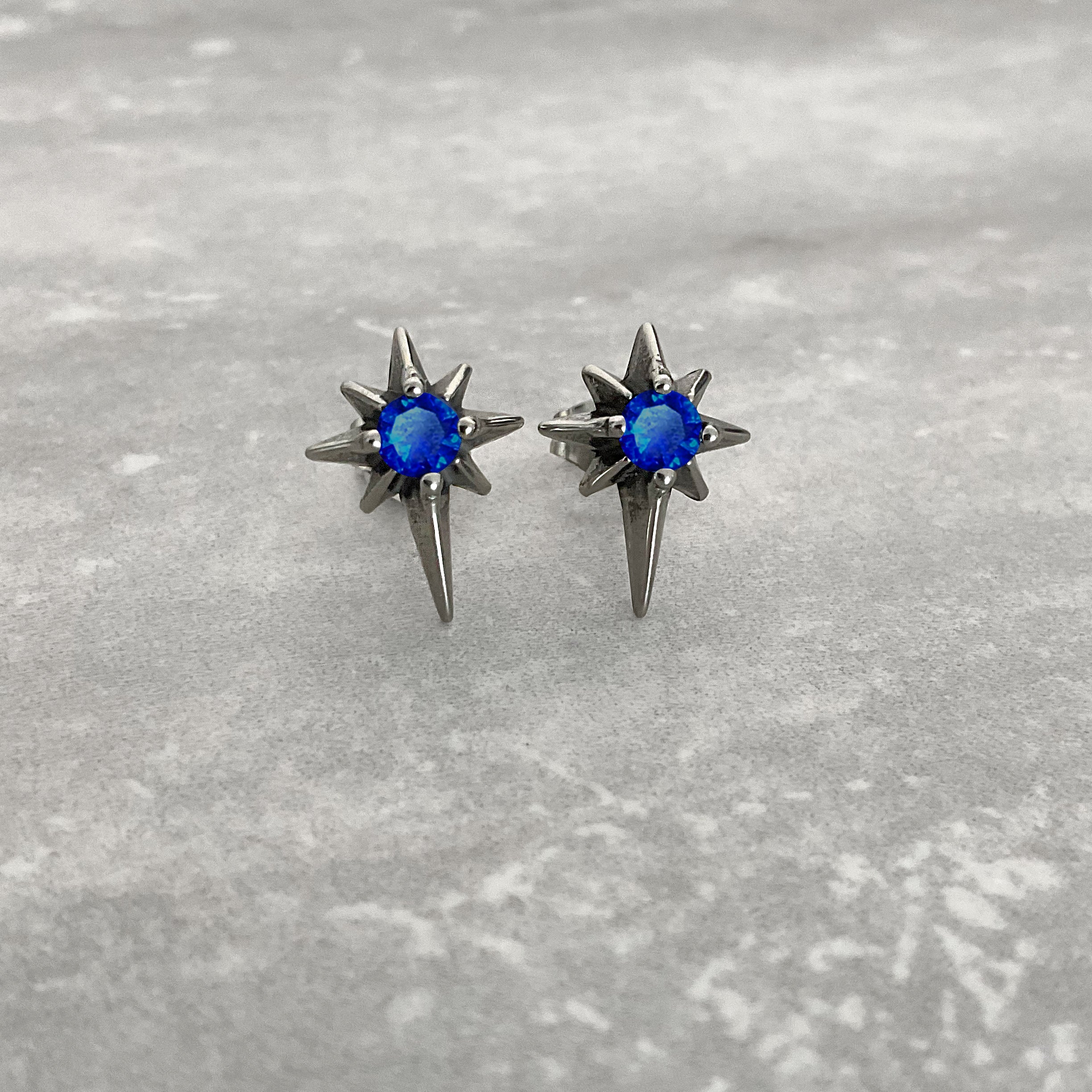 NORTH STAR EARRINGS WITH SAPPHIRE CZ