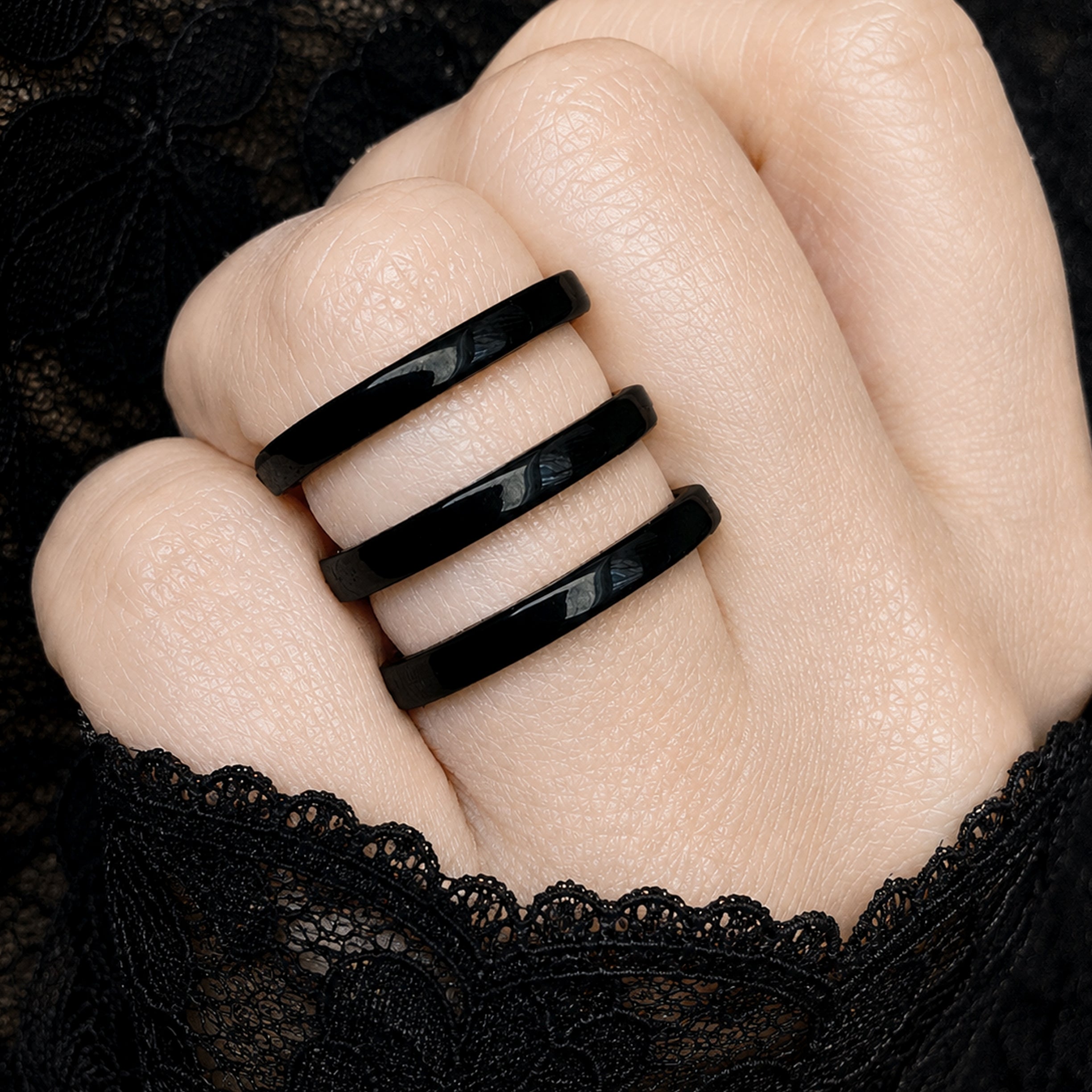 TRIPLE LINES WIDE RING